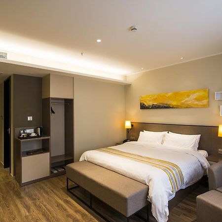 Home Inn Plus Shanghai Zhangjiang Park Esterno foto