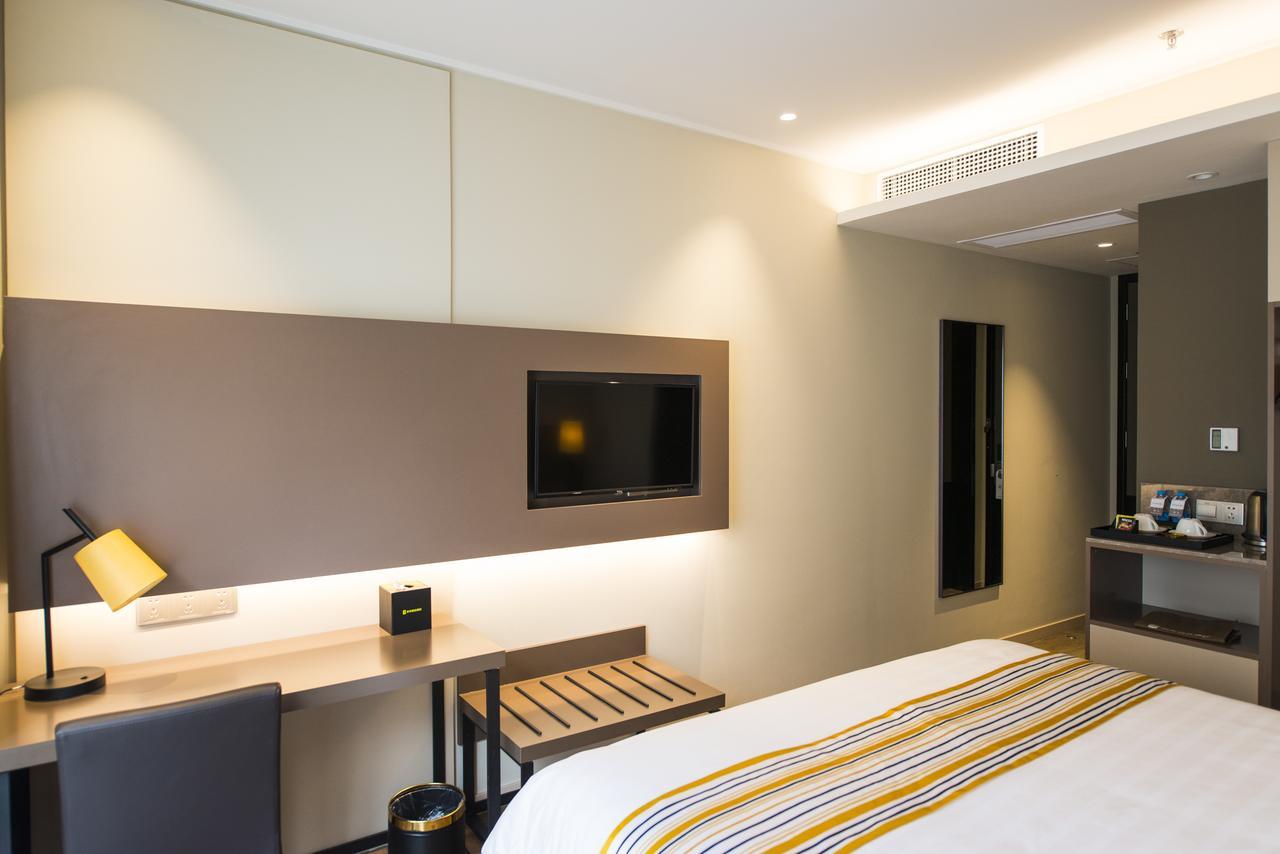 Home Inn Plus Shanghai Zhangjiang Park Esterno foto