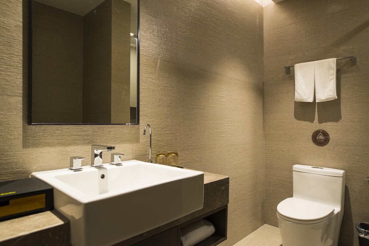 Home Inn Plus Shanghai Zhangjiang Park Esterno foto