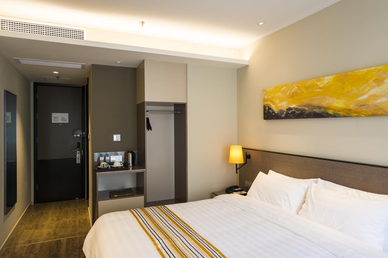 Home Inn Plus Shanghai Zhangjiang Park Esterno foto